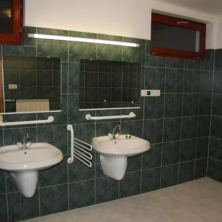 Ribizli Kucko * Budapešť